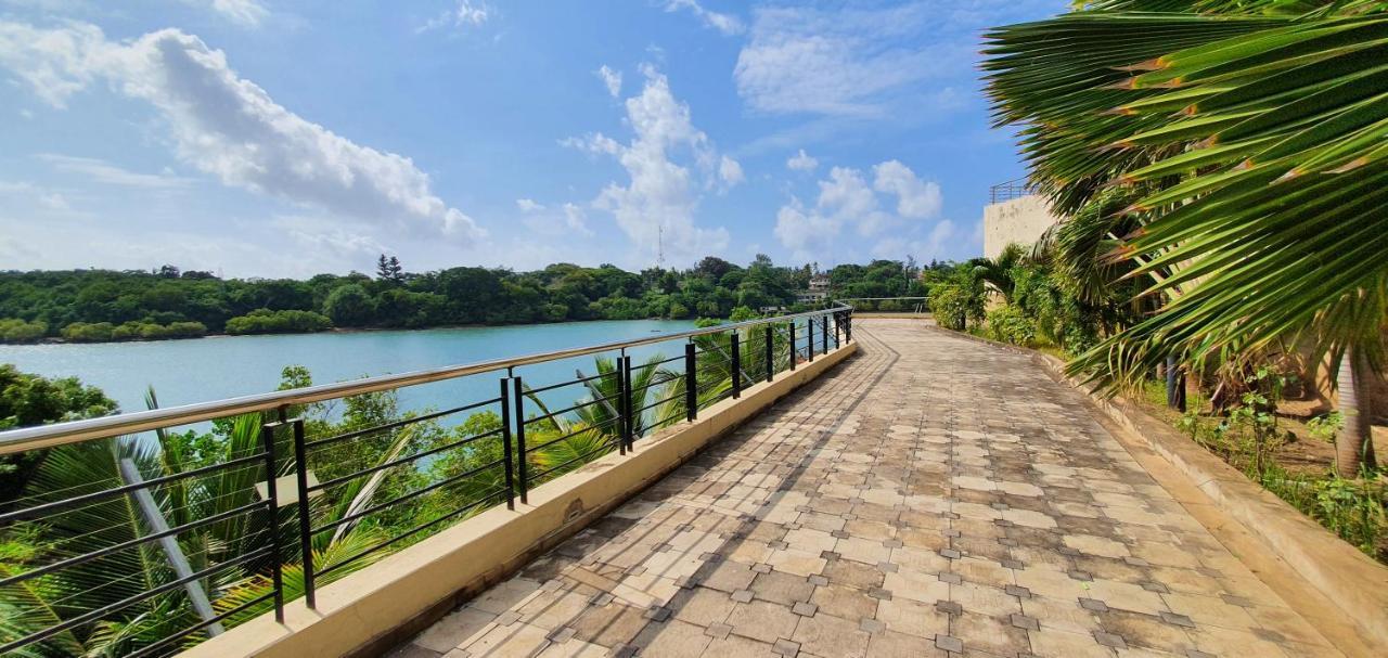 Penthouse Five - The Beautiful 3Br En-Suite Apt Mombasa Extérieur photo